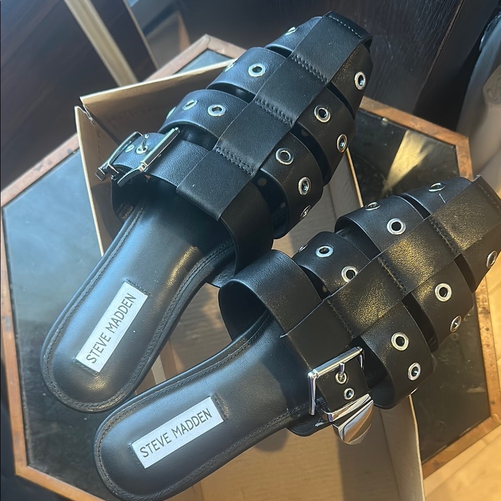 Steve Madden Black Women's Sandals